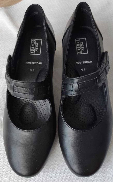 botki , kozaki zimowe,  Nowe /rozmiar  buta 39/ Graceland / + gratis