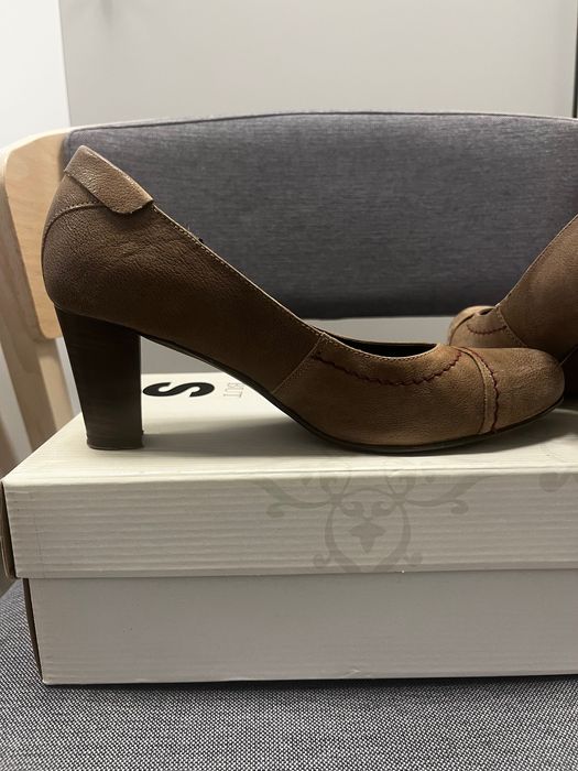 Czółenka S-But skórzane