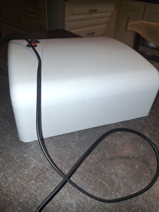 Лампа для маникюра