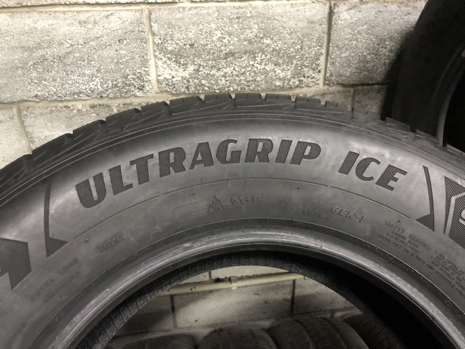 Зимові шини 245/70 R16 (111T) GOODYEAR