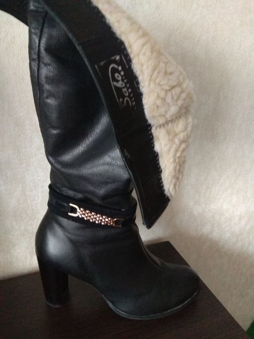 Чоботи жіночі зимові