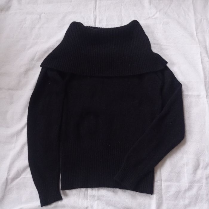 Светр  кашеміровий