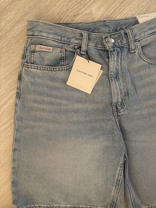 Шорти бермуди Calvin Klein розмір 30, нові, джинс