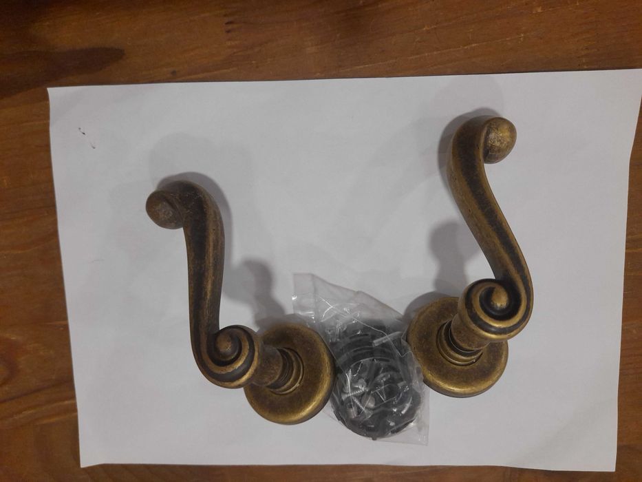 Puxador de porta clássico