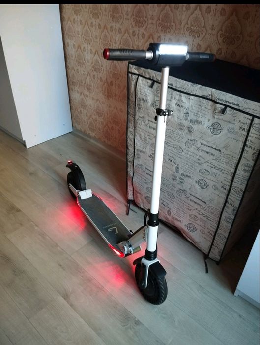 Продам электросамокат Kugoo s3  white