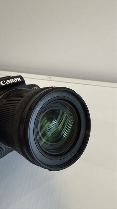 Aparat bezlusterkowy Canon EOS R10