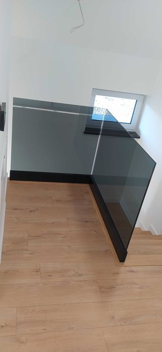 balustrady szklane na rotulach, na szynie, balkony francuskie, poręcz