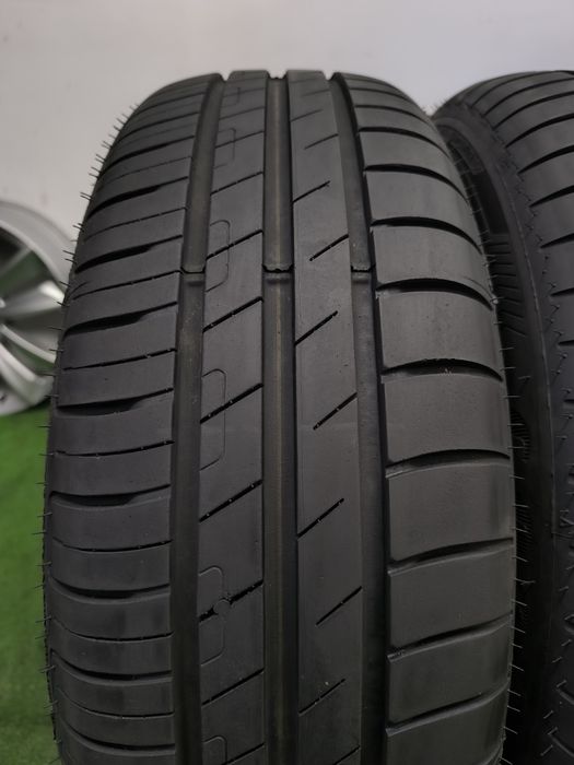 7.3mm 2 x 195/65/15 Good Year Opony Letnie Wysyłka