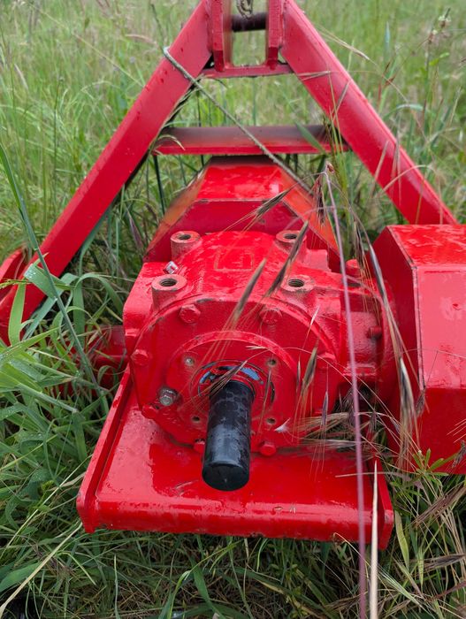 Baixa de Preço! Ensiladora Fimaks RF152 Rebocada