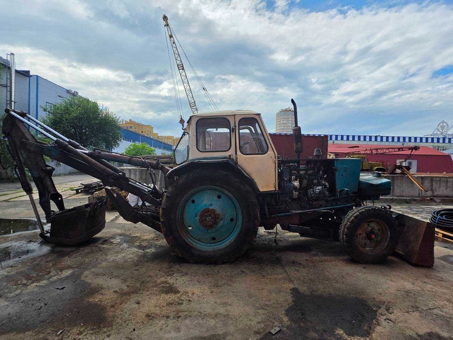 Продам екскаватор ЮМЗ ЄО-2621