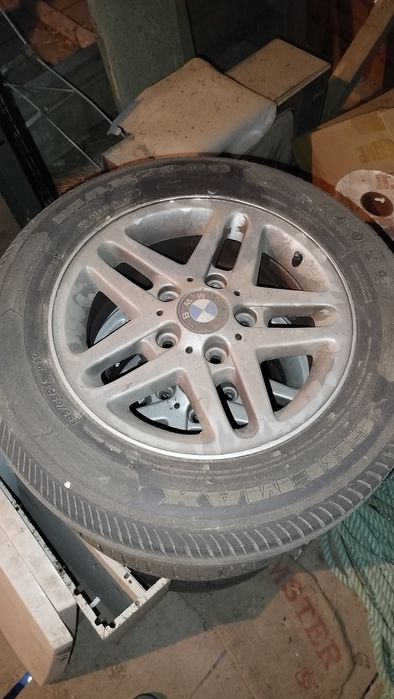 Jantes 15" originais com pneus, de BMW série 3 (E46)