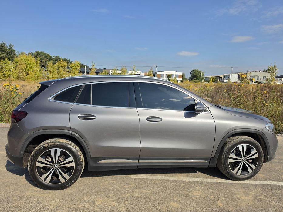 Mercedes-Benz GLA-Class 2021