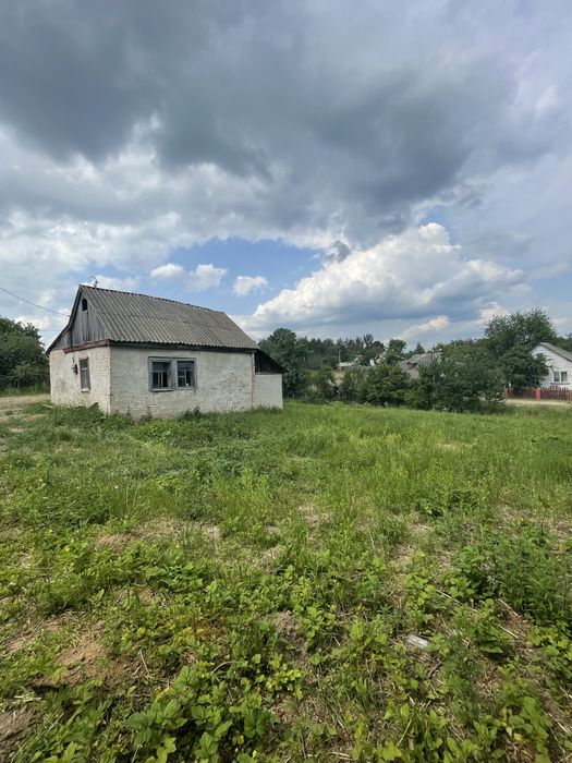 Продам участок під забудову в Киїнці