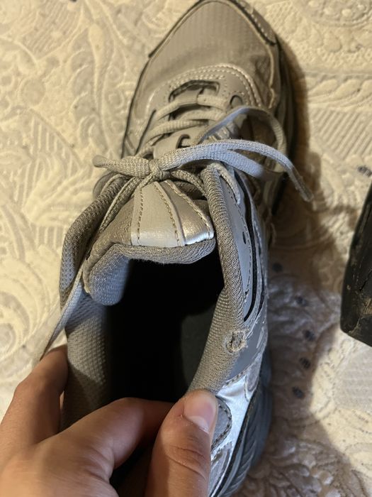 ASICS Gel-NYC кросівки сірі 44 розмір Gore-Tex унісекс