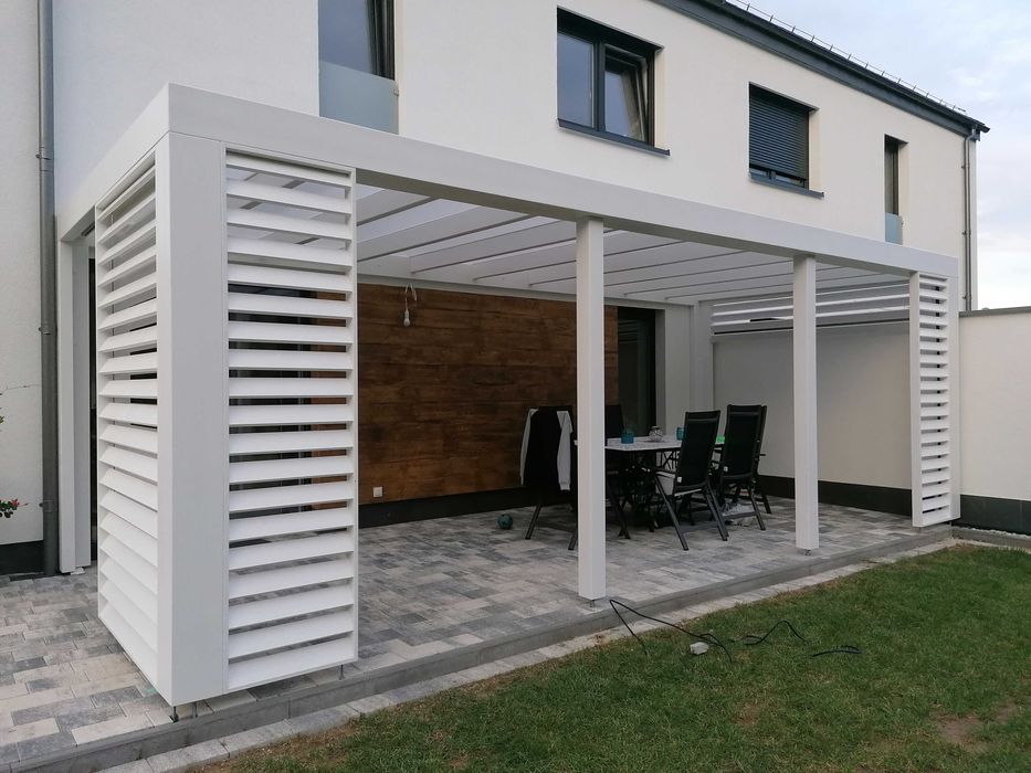 Tarasy, altany, pergole, balustrady, ogrodzenia, podbitki, zadaszenia"