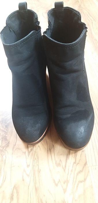 Buty na koturnie 36