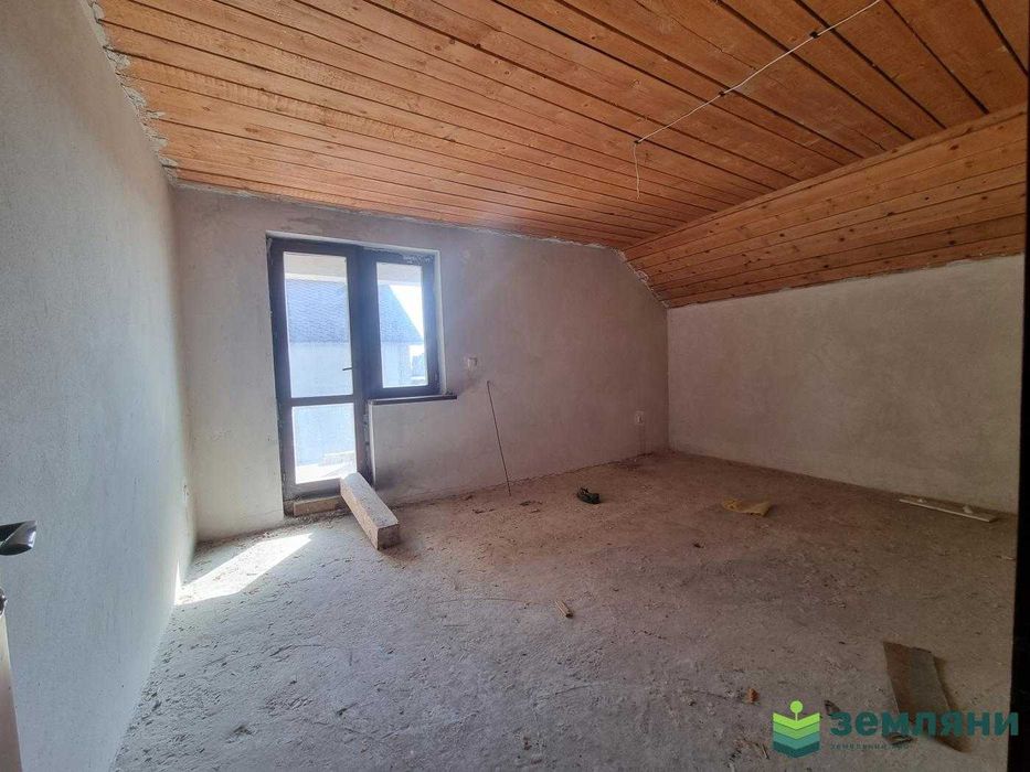 Продаж будинку 222 кв.м та землі 12,5 соток в с. Підпечери (5)