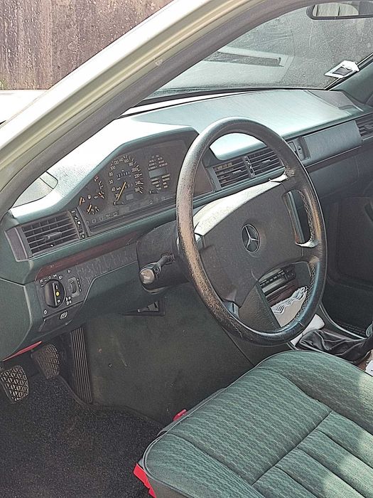 Mercedes-Benz 300E-24V W124