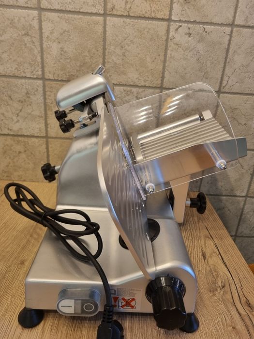 HENDI Krajalnica Profi Line 220 mm