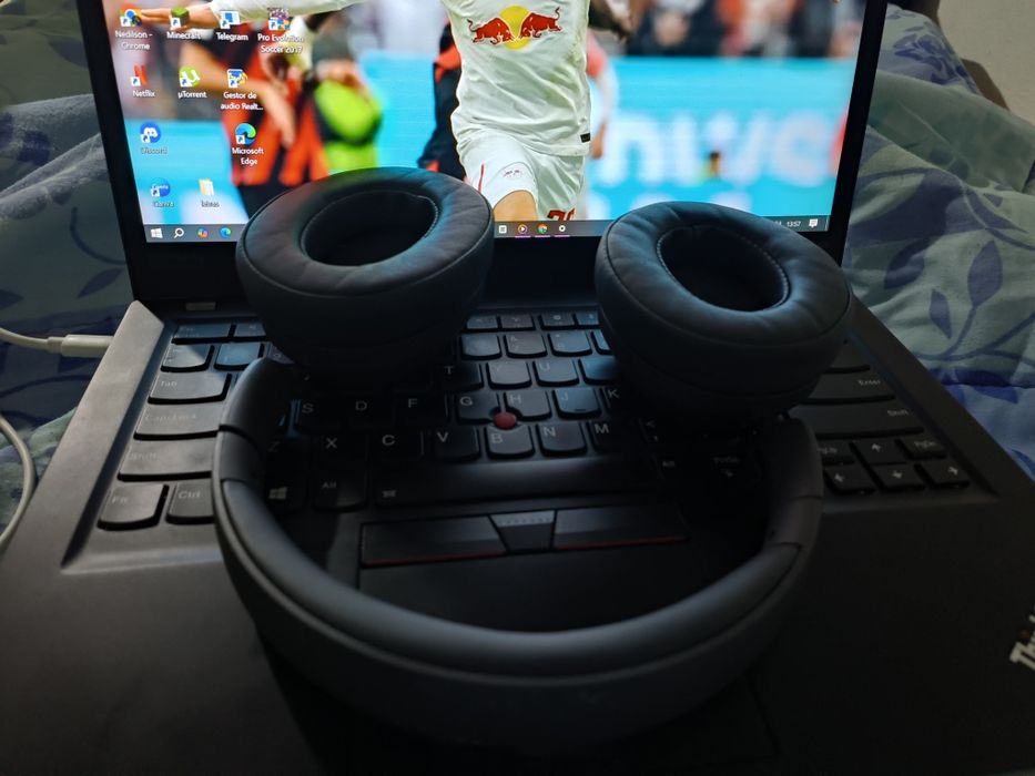 Fones bluetooth usado