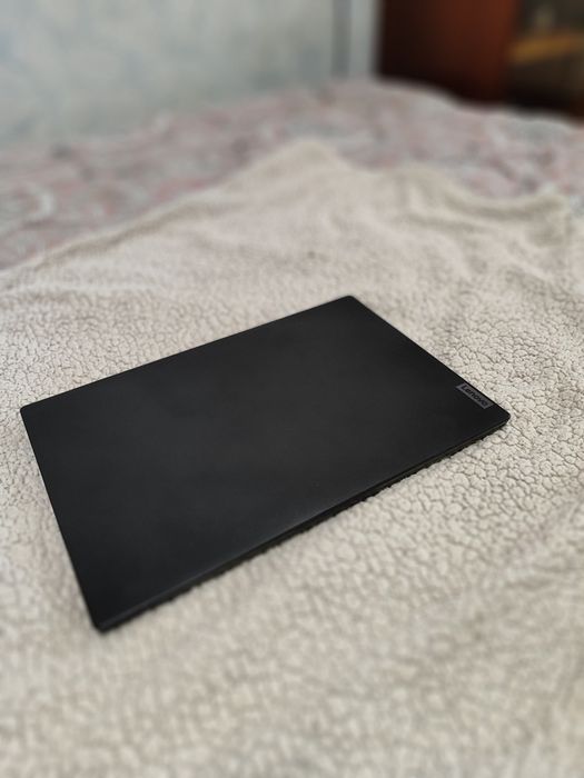 ноутбук Lenovo V14 G4 IRU