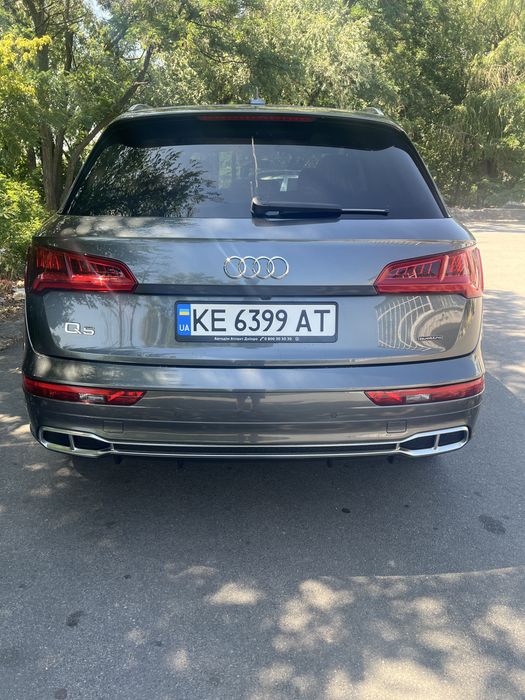 Продам Audi Q5  гибрид 2020