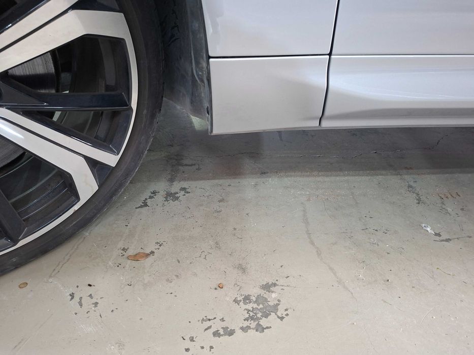 Friso do guarda lamas esquerdo Volvo xc60 original usado