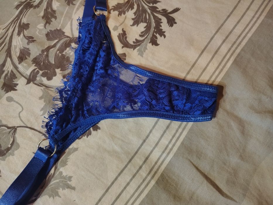 Majtki stringi damskie