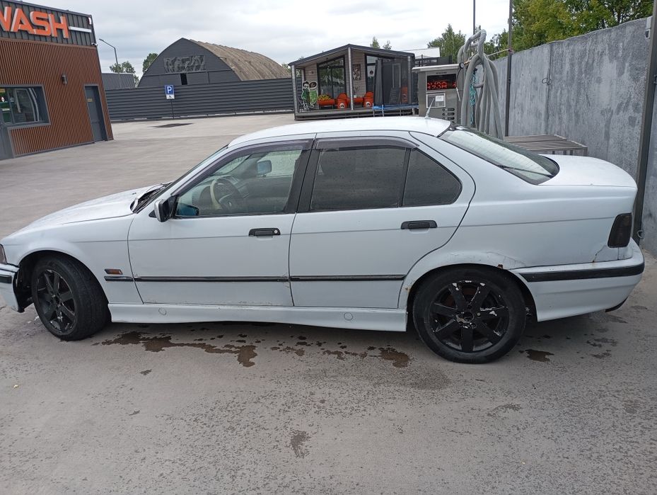 Продам авто BMW E36