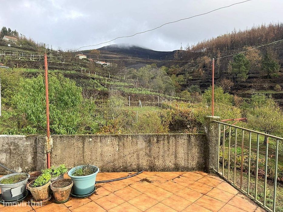 Moradia T5 para venda