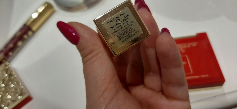Pomadka Estee Lauder