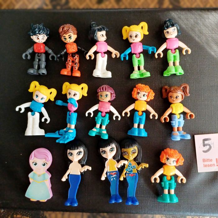 Игрушки, фигурки, человечки, животные, киндер, монстры