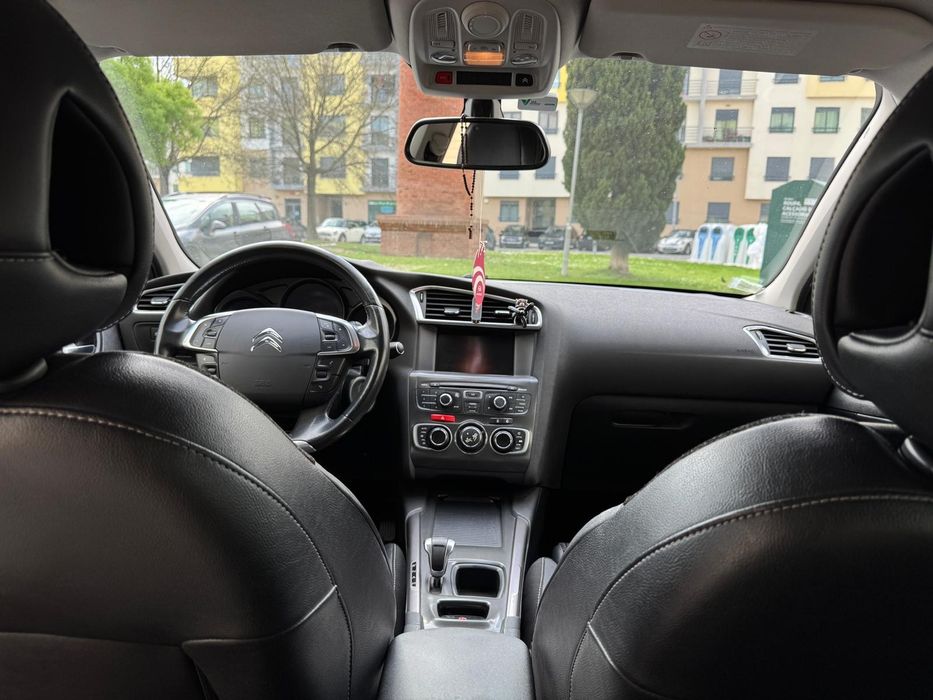 Citroen C4 impecável