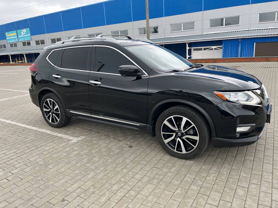 Nissan Roge продаємо власне авто