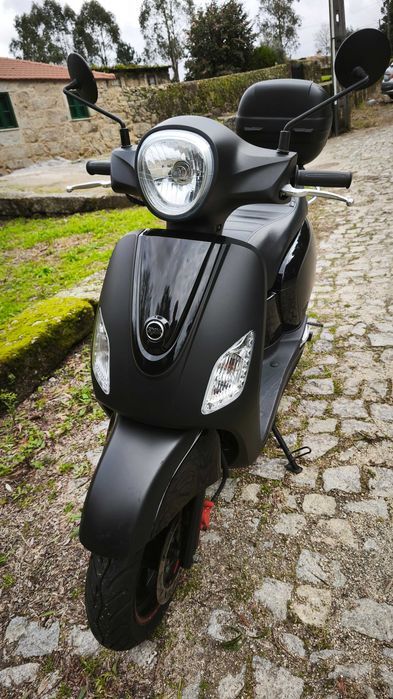 Scooter com poucos kms