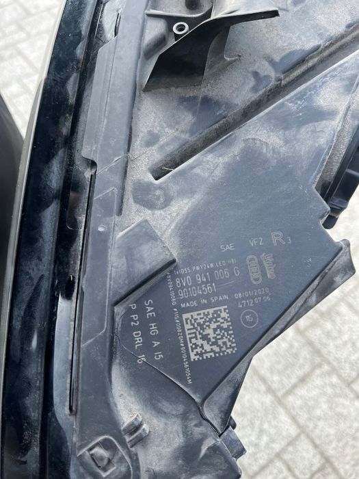 Lampa uszkodzony klosz