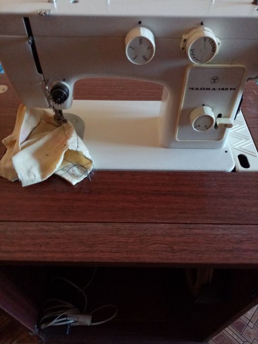 НОВА Швейна машинка ЧАЙКА 142М
