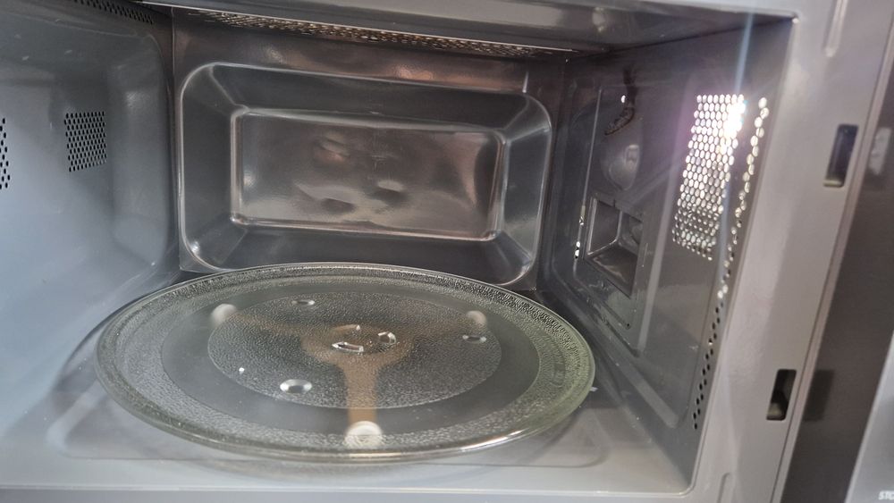 Kuchenka mikrofalowa Toshiba