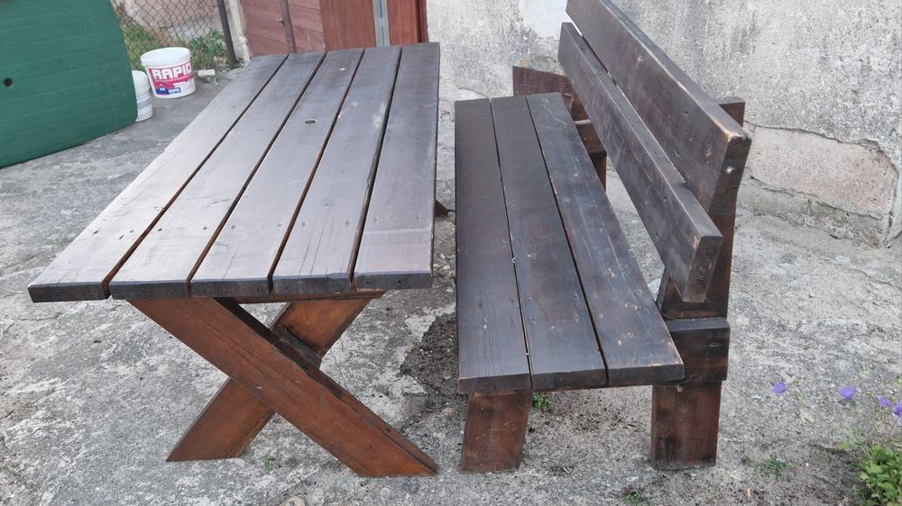 Drewniany komplet ogrodowy stół + 2 ławki