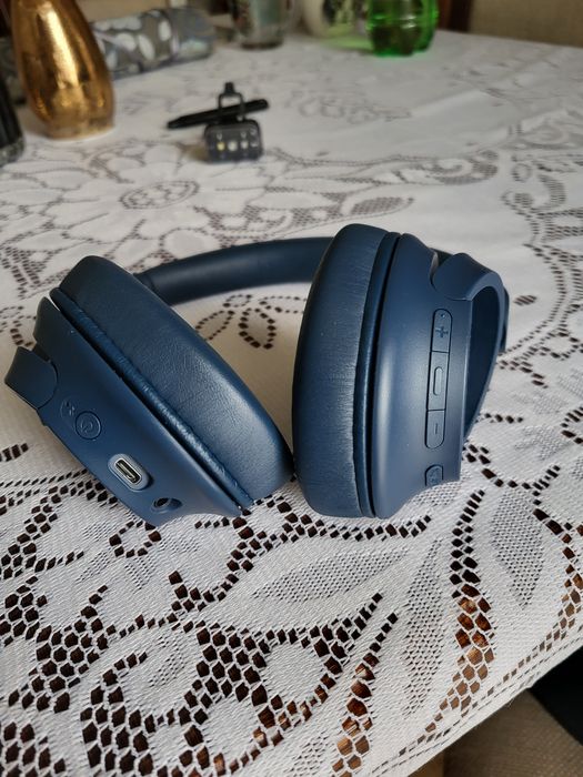 Słuchawki Sony wh-720 nowe