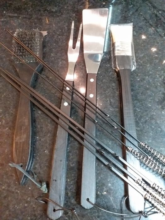 Utensílios/ Talheres inox NOVOS  para barbecue