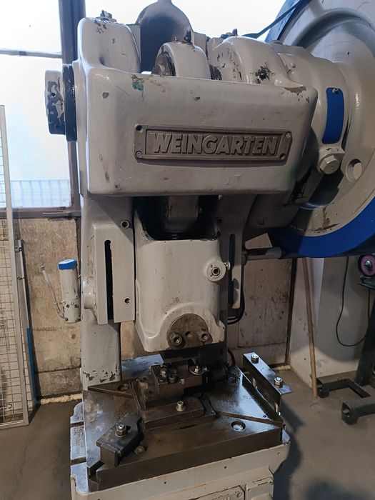 Prasa mimośrodowa 48 ton