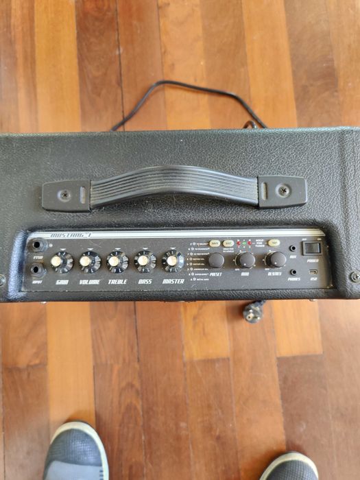 Amplificador Guitarra Fender MUSTANG I (V2) (20W)