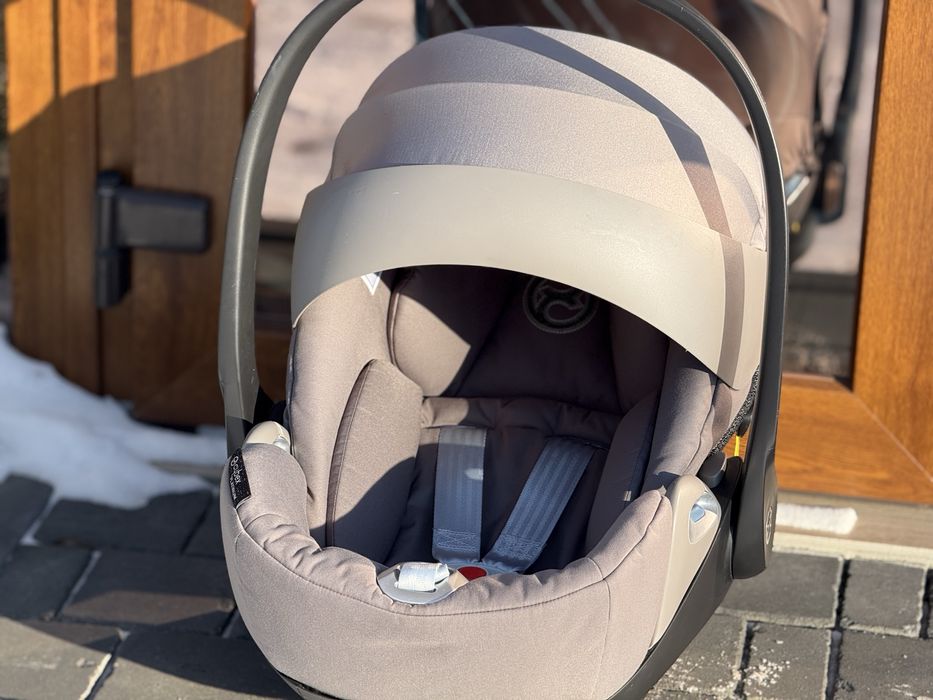 Автолюлька / автокрісло Cybex cloud Z i-Siz