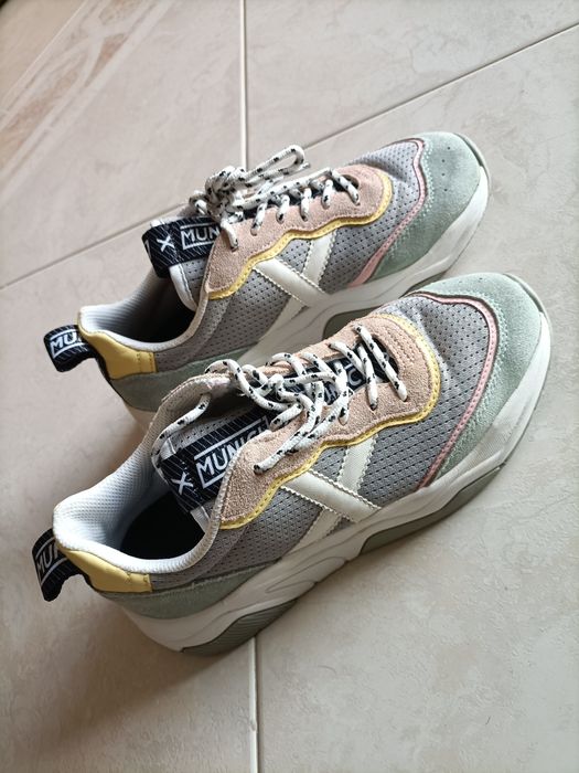 Tênis munich 37, originais ,praticamente novos.