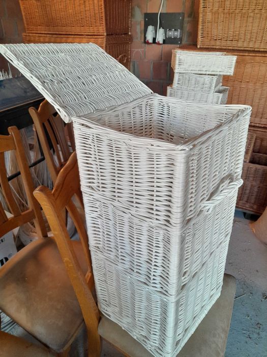 Kosz brudniak  z wikliny na zam