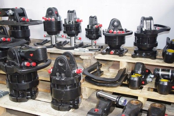 Ротатори Formiko Латвія 1т,3т,4.5т,5.5т,6т,10т-на болти або вал нові