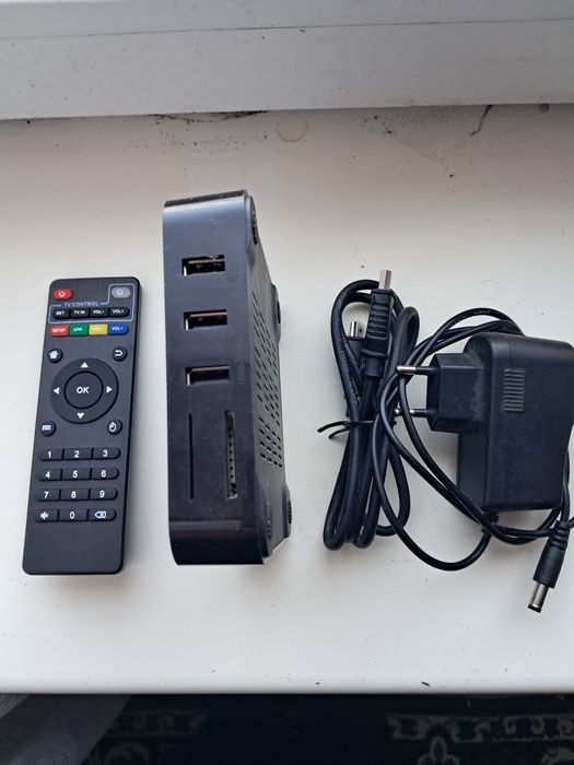 Продам Smart приставку для телевизора