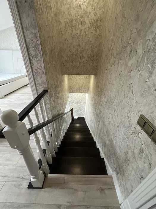 Продається 3к кв 100м кв, ЖК Дмитрівський, м Центральний ринок 18939В