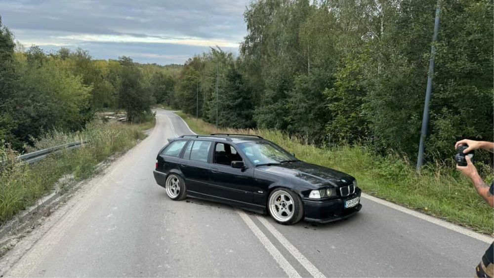 BMW e36 touring 2.8 drift daily bc racing